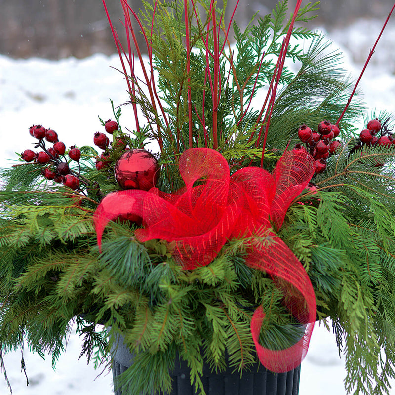 Make Your Own Festive Winter Urn Insert